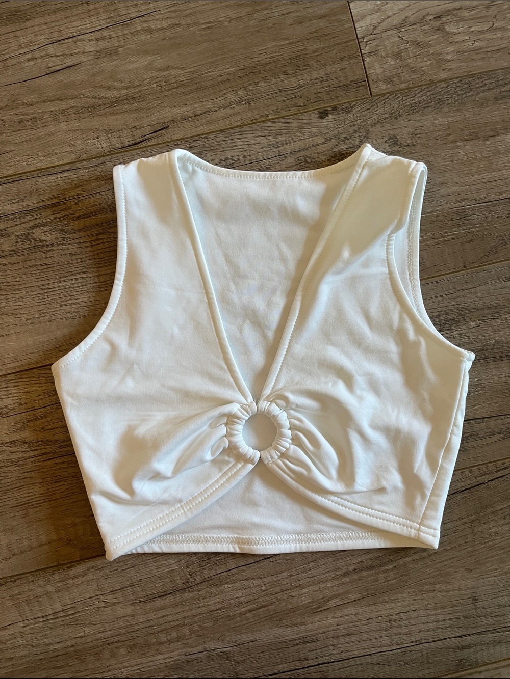 Women's White Ring-Front Cropped Tank Top - Sleeveless V-Neck